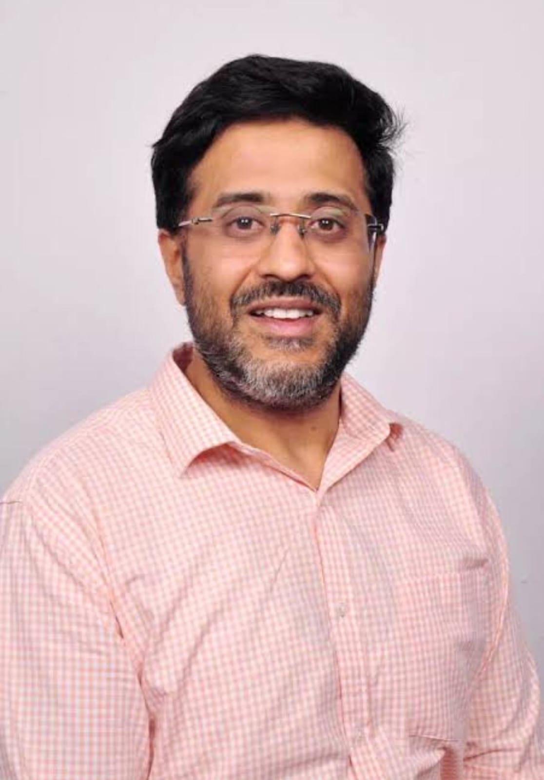 Portrait of Dr. Dhruva G Prakash